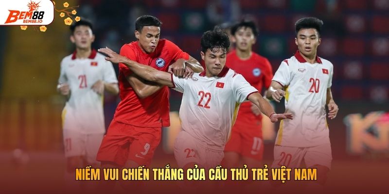 Niềm vui chiến thắng của cầu thủ trẻ Việt Nam
